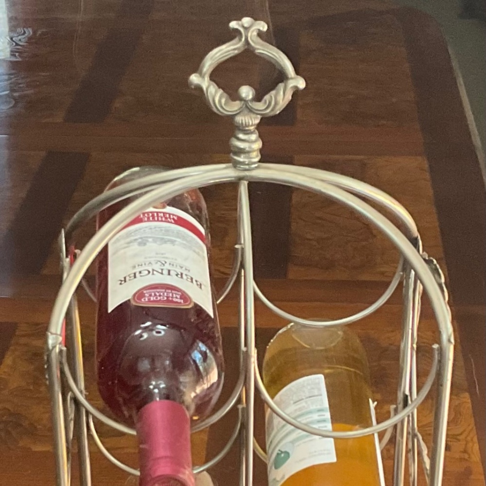 Elegant 6 bottle counter top wine rack